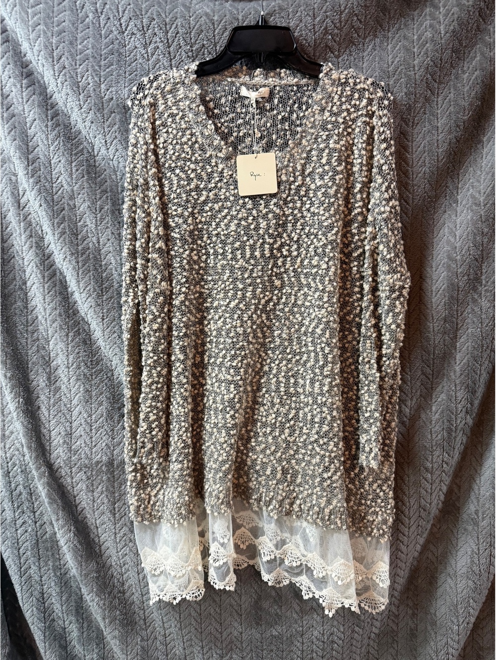 Ryu Women's Medium Gray Textured Sweater with Lace Trim